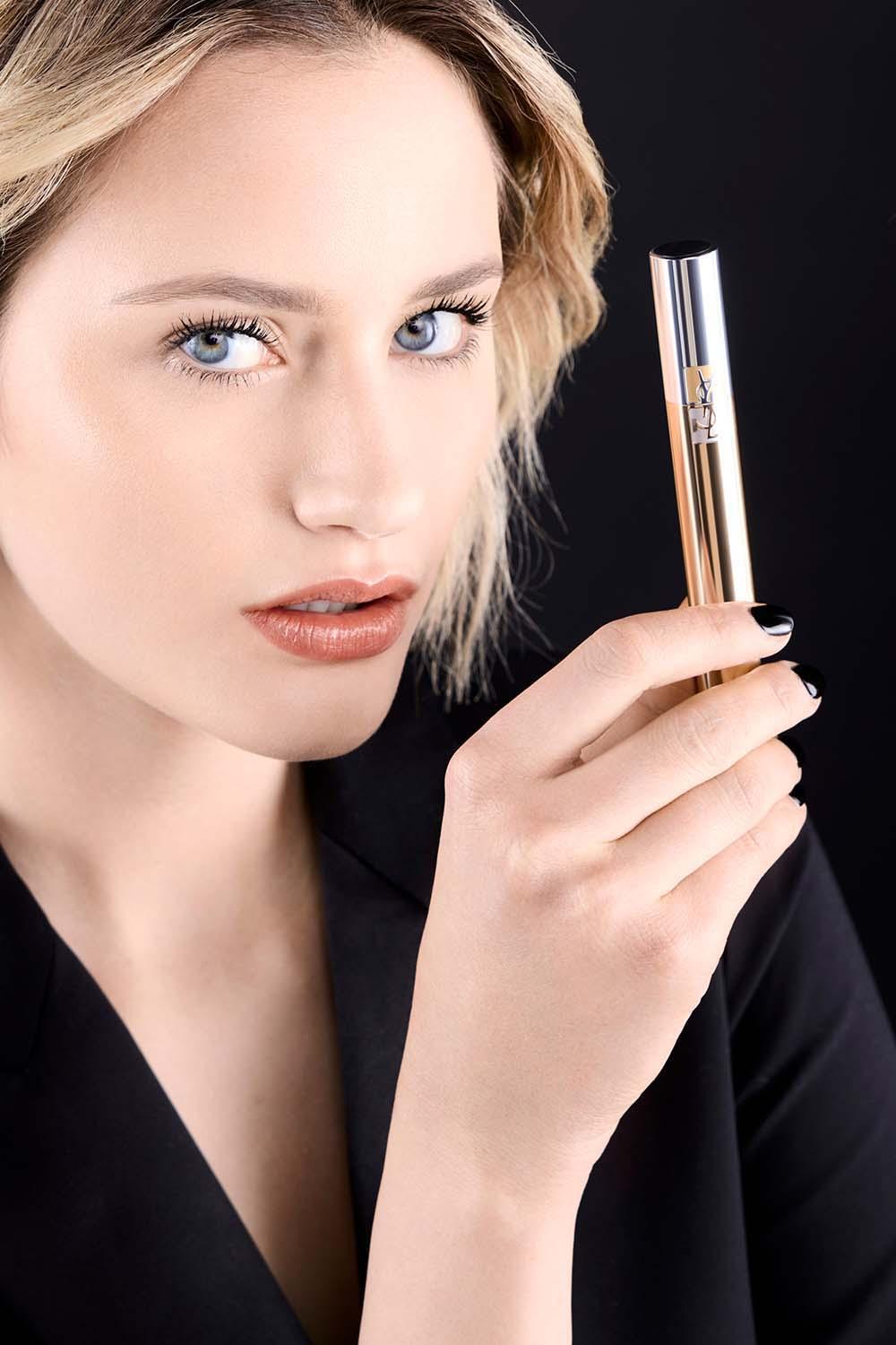 מסקרה שחורה VOLUME EFFET FAUX CILS  גוון 01 למראה ריסים ארוכים - Image 5