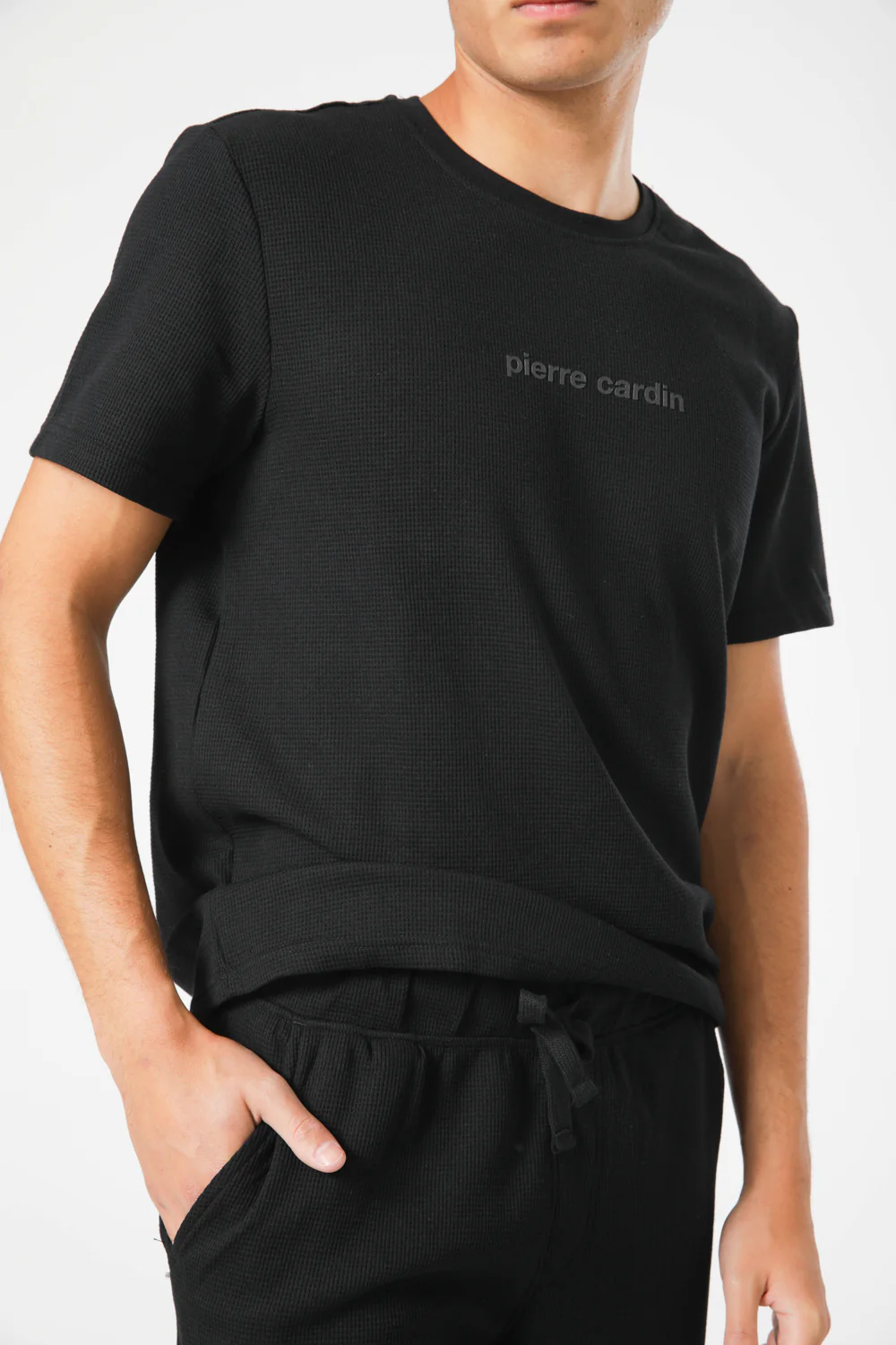 סט פנאי קצר וופל PIERRE CARDIN בצבע שחור - Image 11