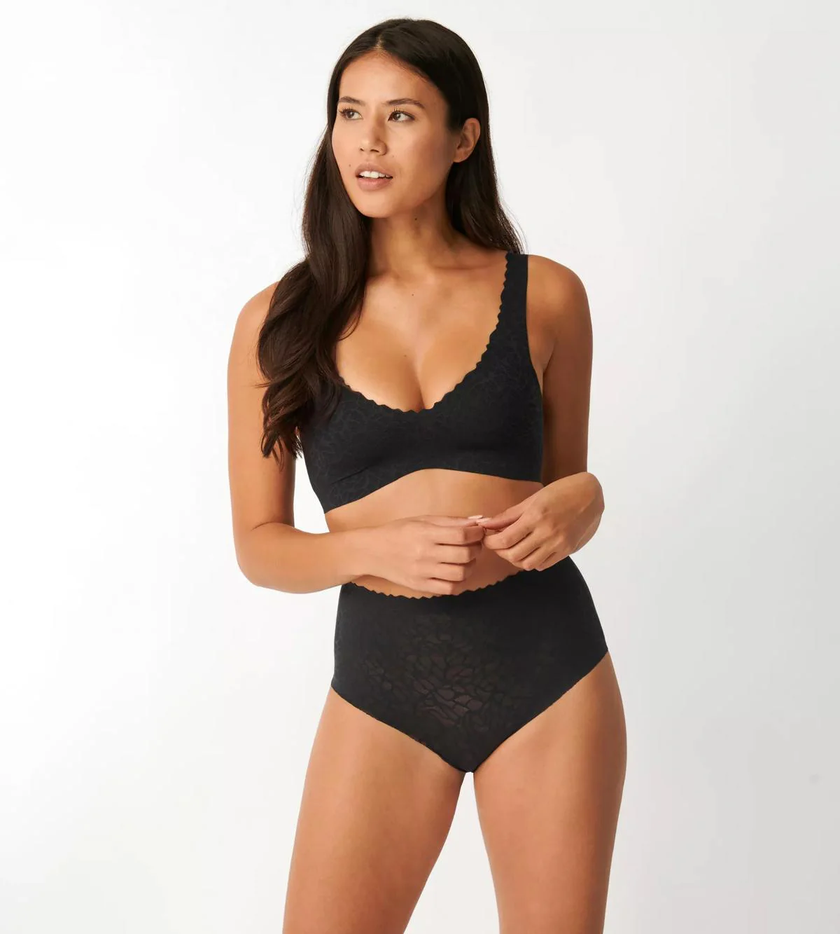 גוזיית Zero Feel Lace 2.0 שחורה - Image 3