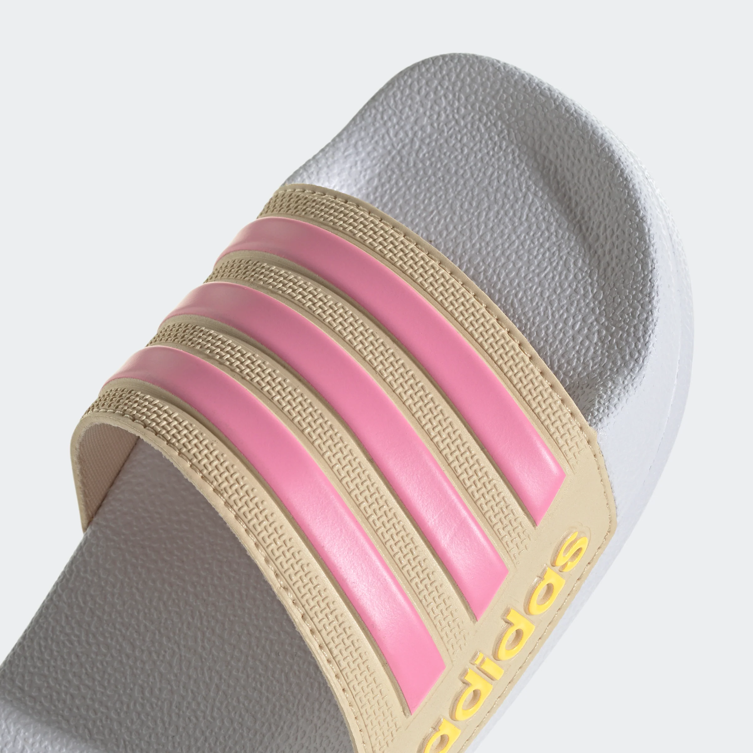כפכפים לילדות Adilette Shower בצבע לבן וורוד - Image 7