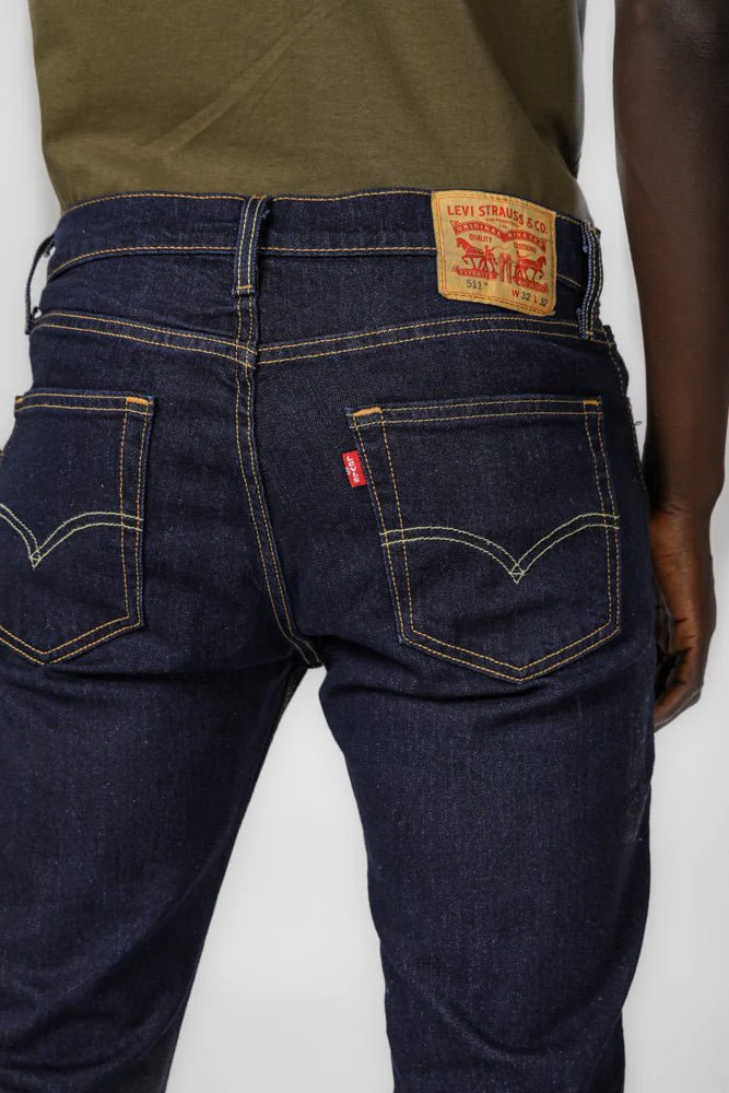 ג'ינס לגברים 511  AMA RINSEY POCKETS בצבע כחול כהה - Image 4