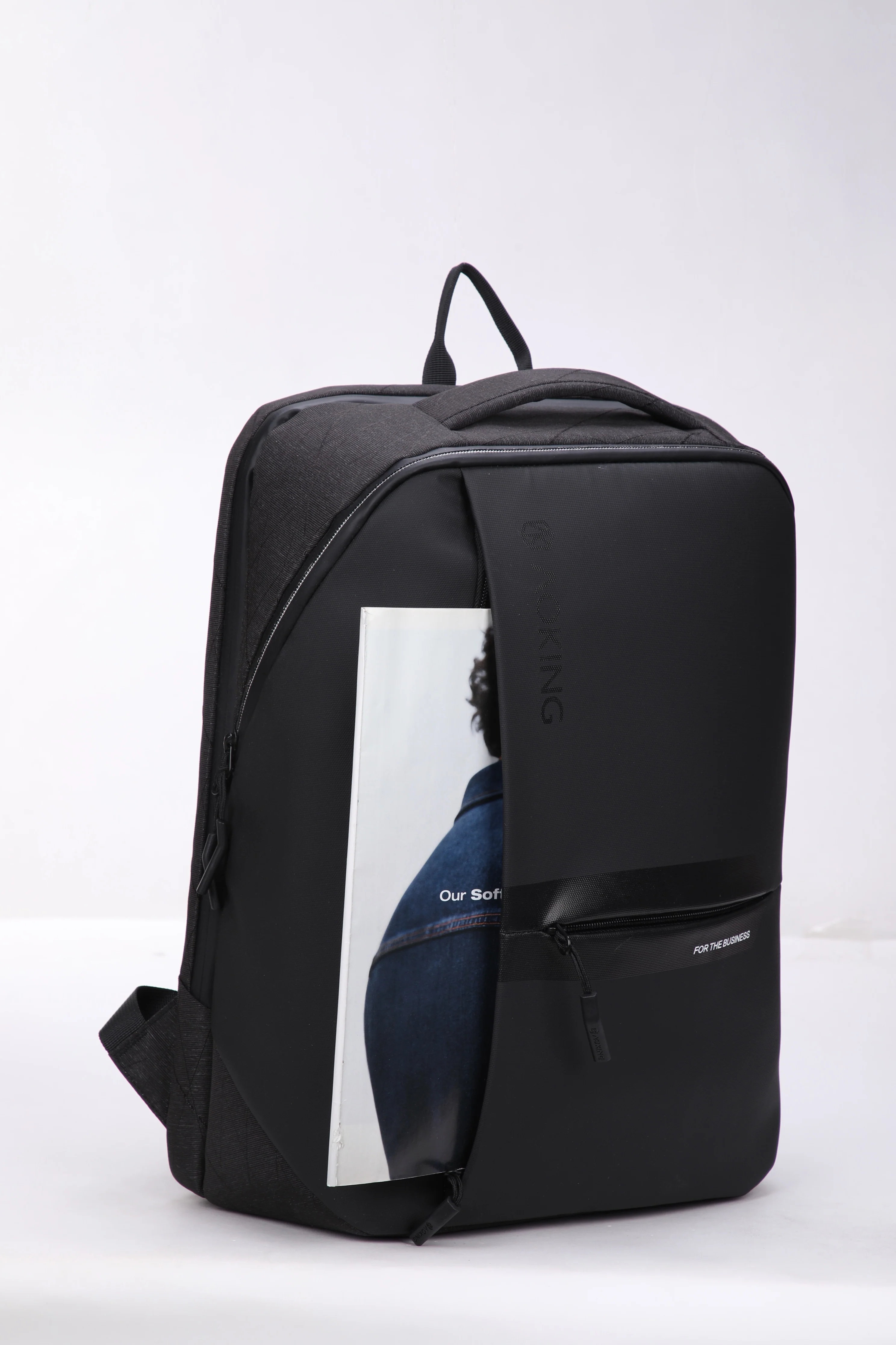 תיק גב עסקי ספורטיבי 30L  בצבע שחור - Image 11