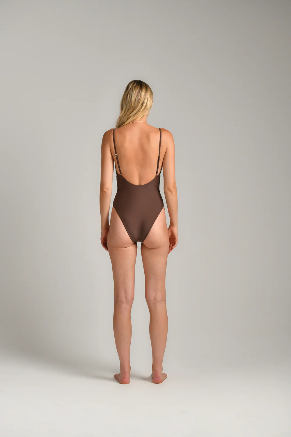 בגד ים שלם BELTED SWIMSUIT לנשים - Image 5