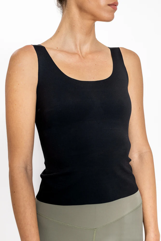 טופ אימון לנשים Molded Top בצבע ישחור - Image 5