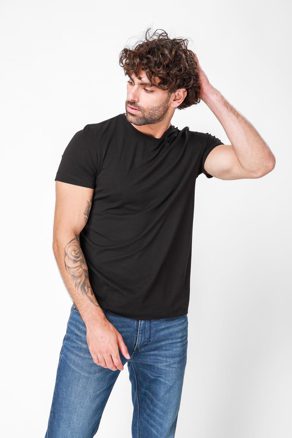 טישירט שחורה עם הדפס אחורי - Image 4