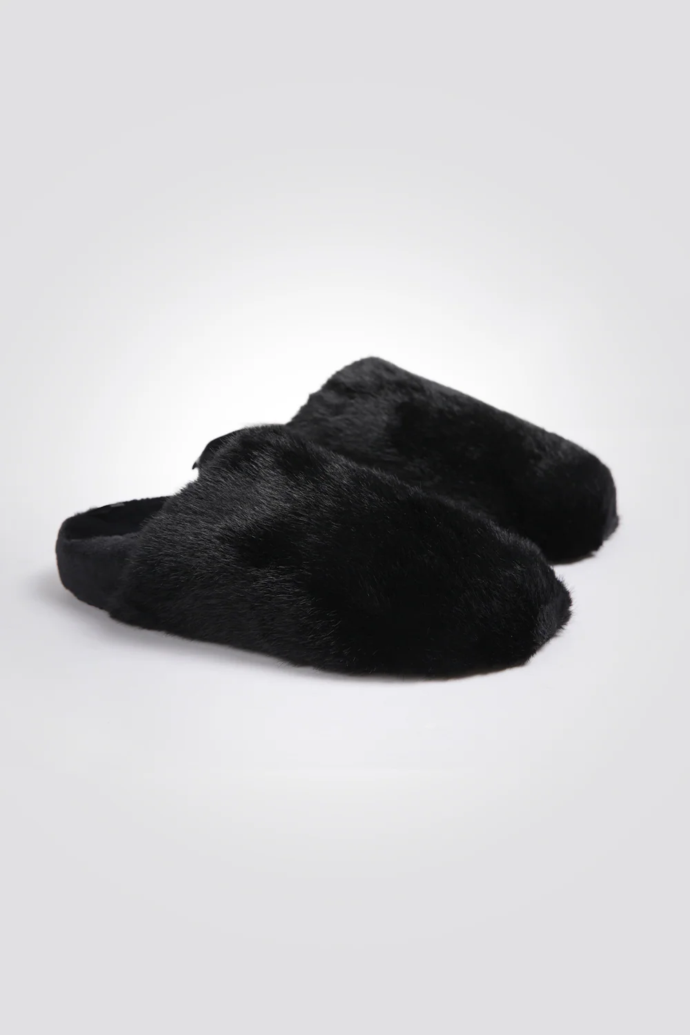 נעלי בית פרוותיות בצבע שחור לנשים - Image 2