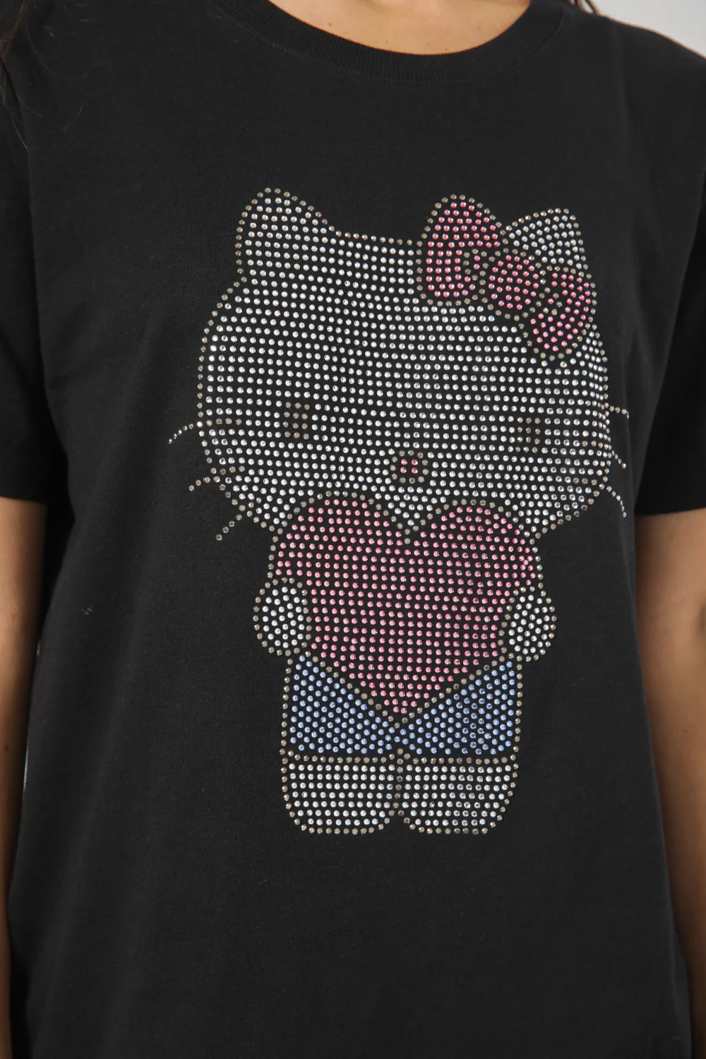 סט פיג’מה באורך 3/4 HELLO KITTY שחורה - Image 5