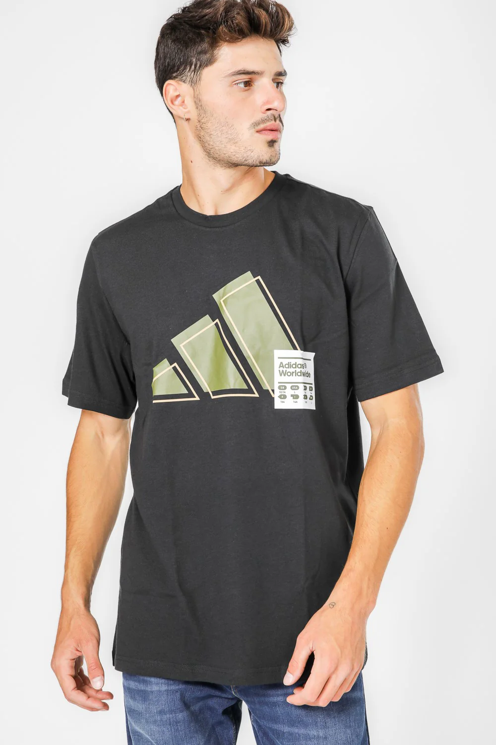 טישירט לגברים 3BAR LOGO בצבע שחור וזהב - Image 4