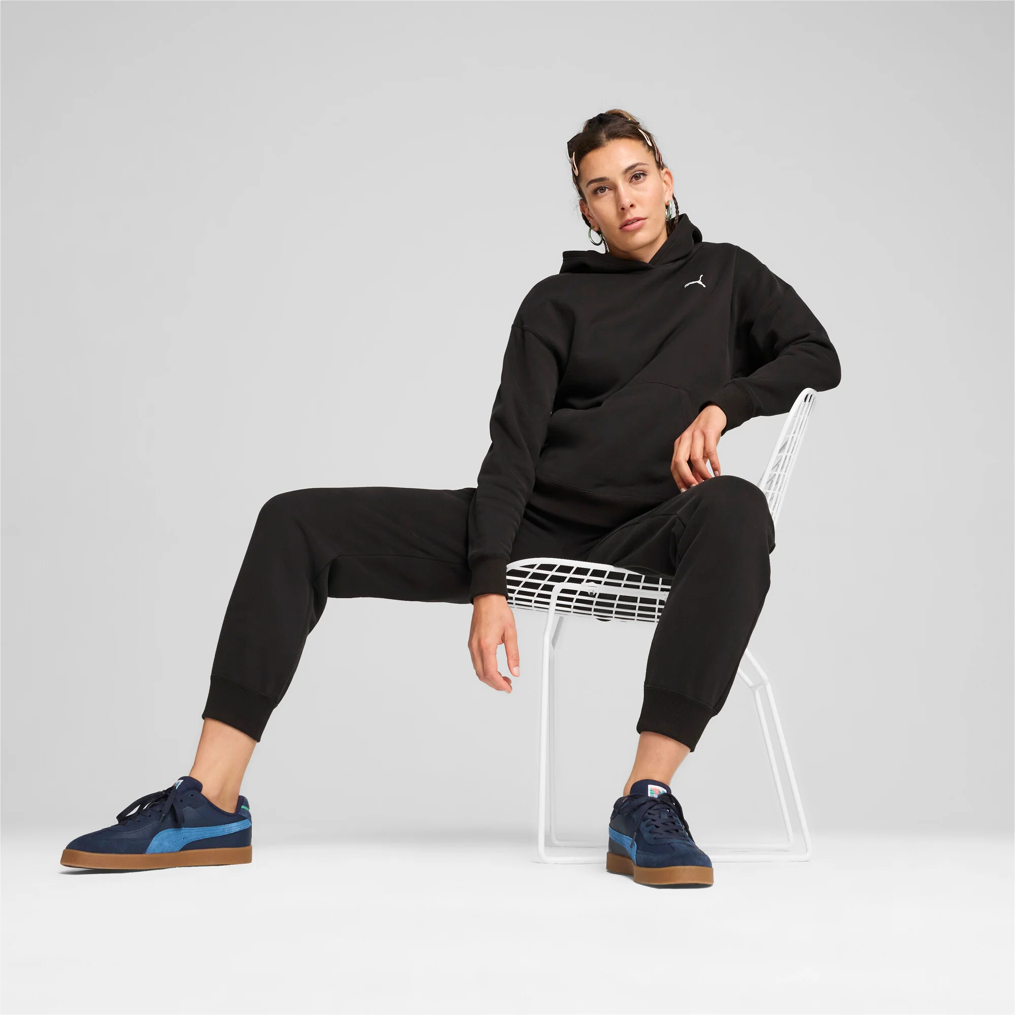 חליפת אימון לנשים Loungewear בצבע שחור - Image 7