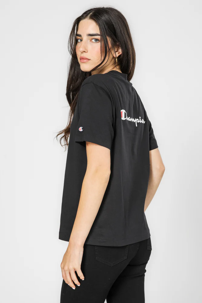 טישירט לנשים Crewneck בצבע שחור - Image 2
