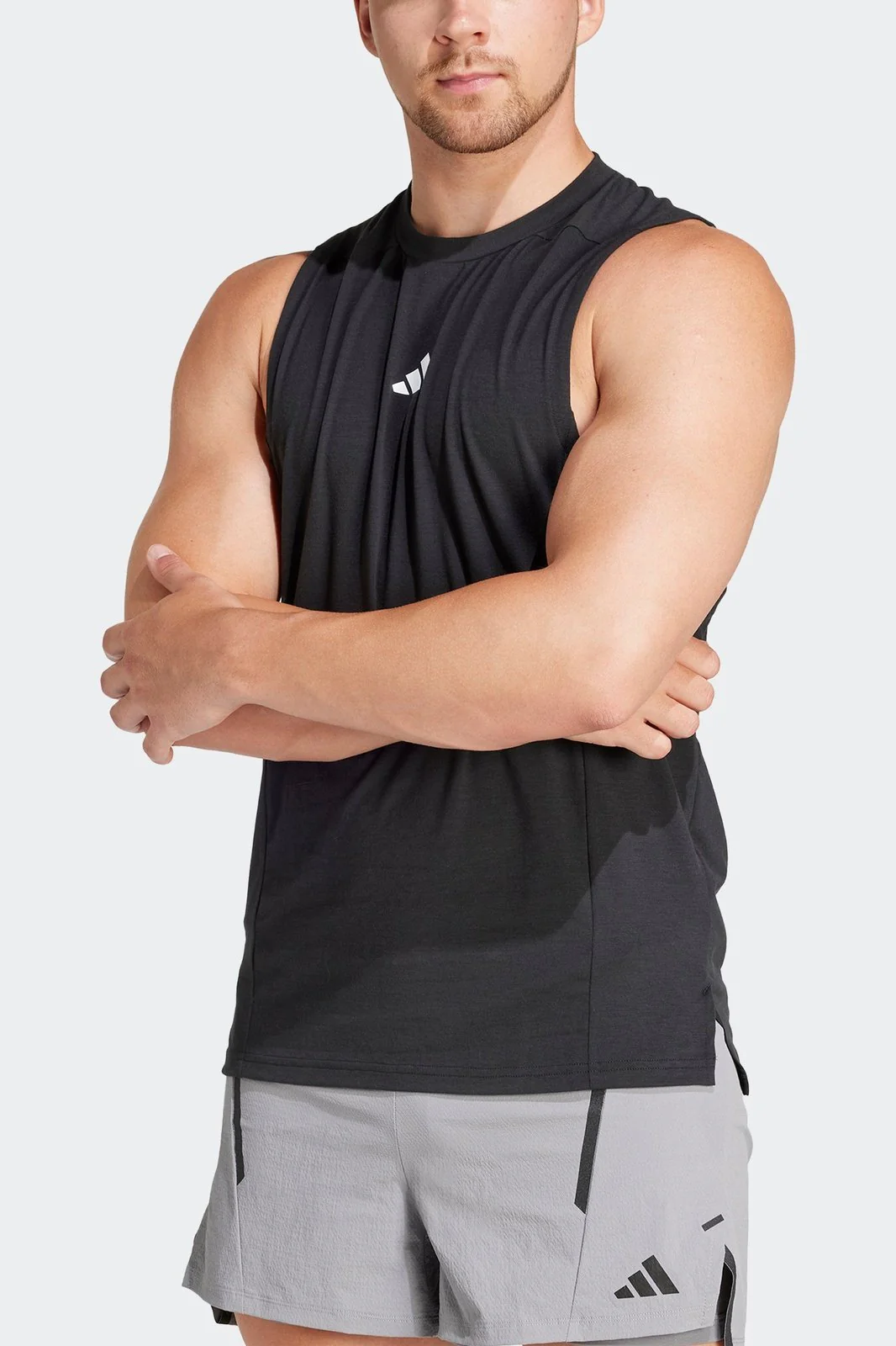 גופיייה לגברים DESIGNED FOR TRAINING בצבע שחור - Image 4