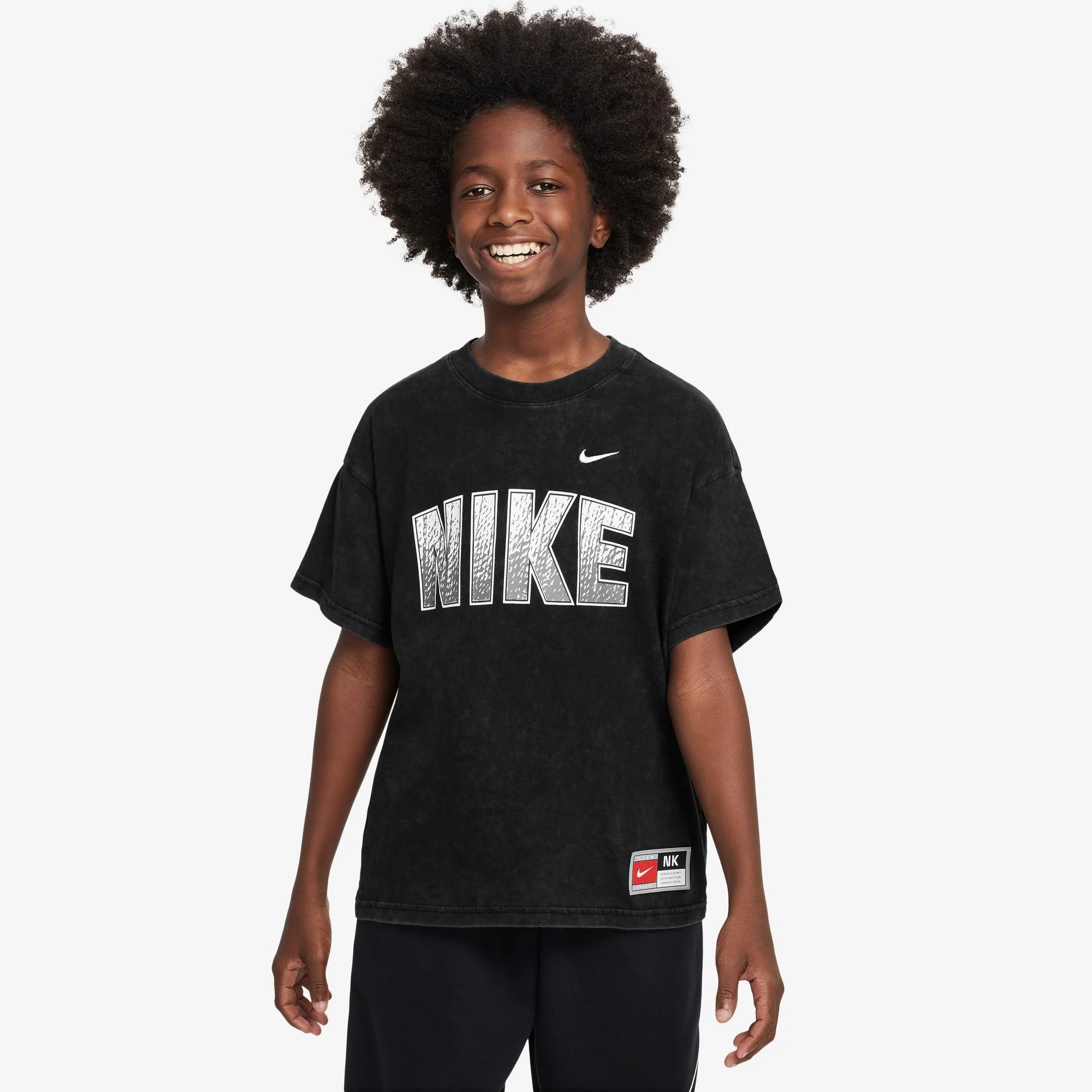 טישרט לילדים ונוער Sportswear בצבע שחור - Image 6