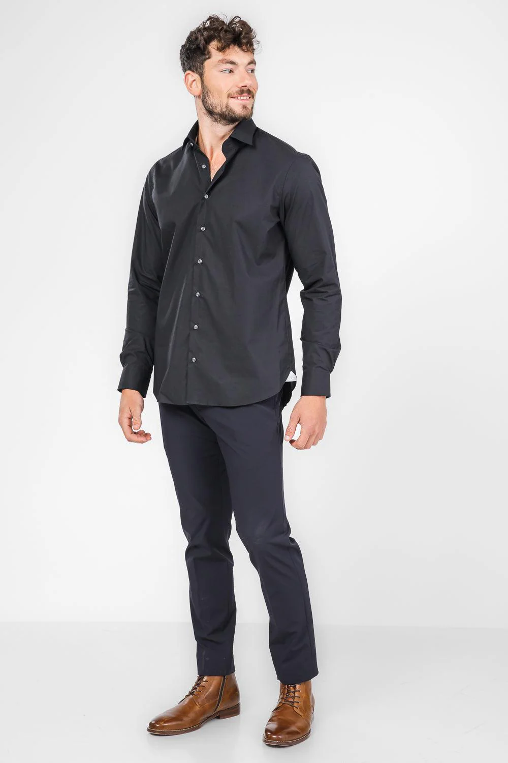 חולצה מכופתרת STRETCH MODERN בצבע שחור - Image 5