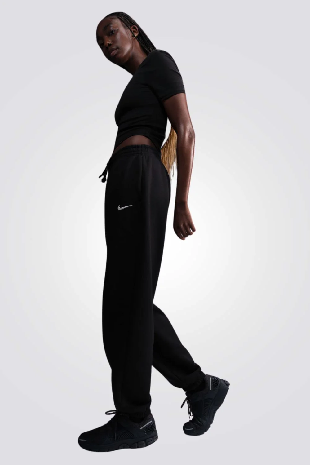 מכנסיים ארוכים לנשים Sportswear Phoenix Fleece בצבע שחור - Image 4