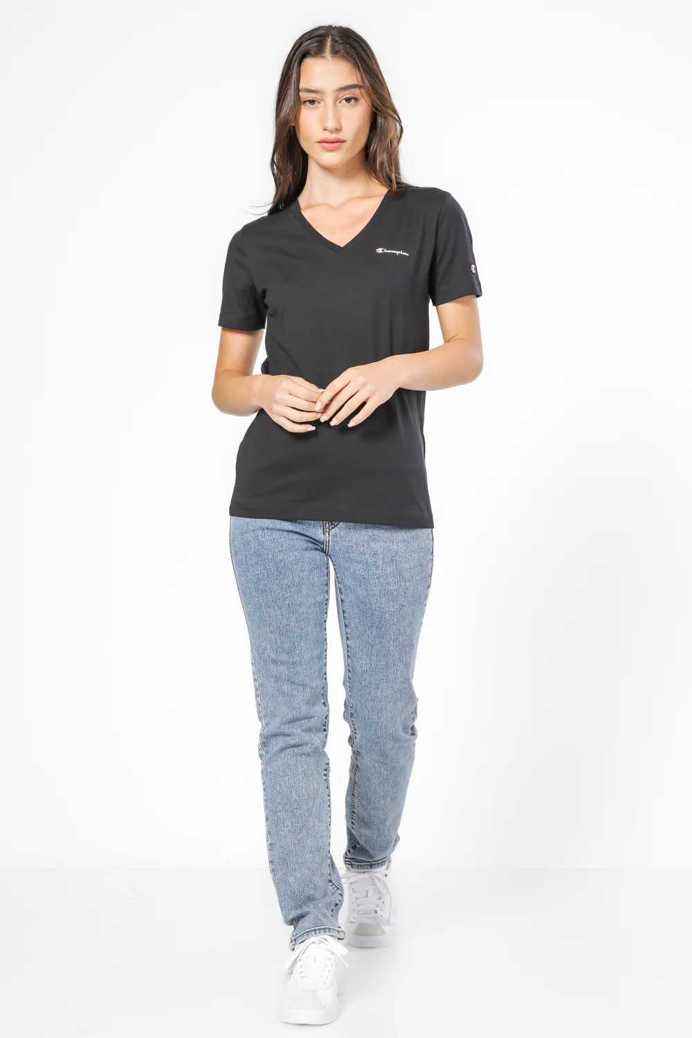 טישירט לנשים Crewneck V Neck בצבע שחור - Image 5
