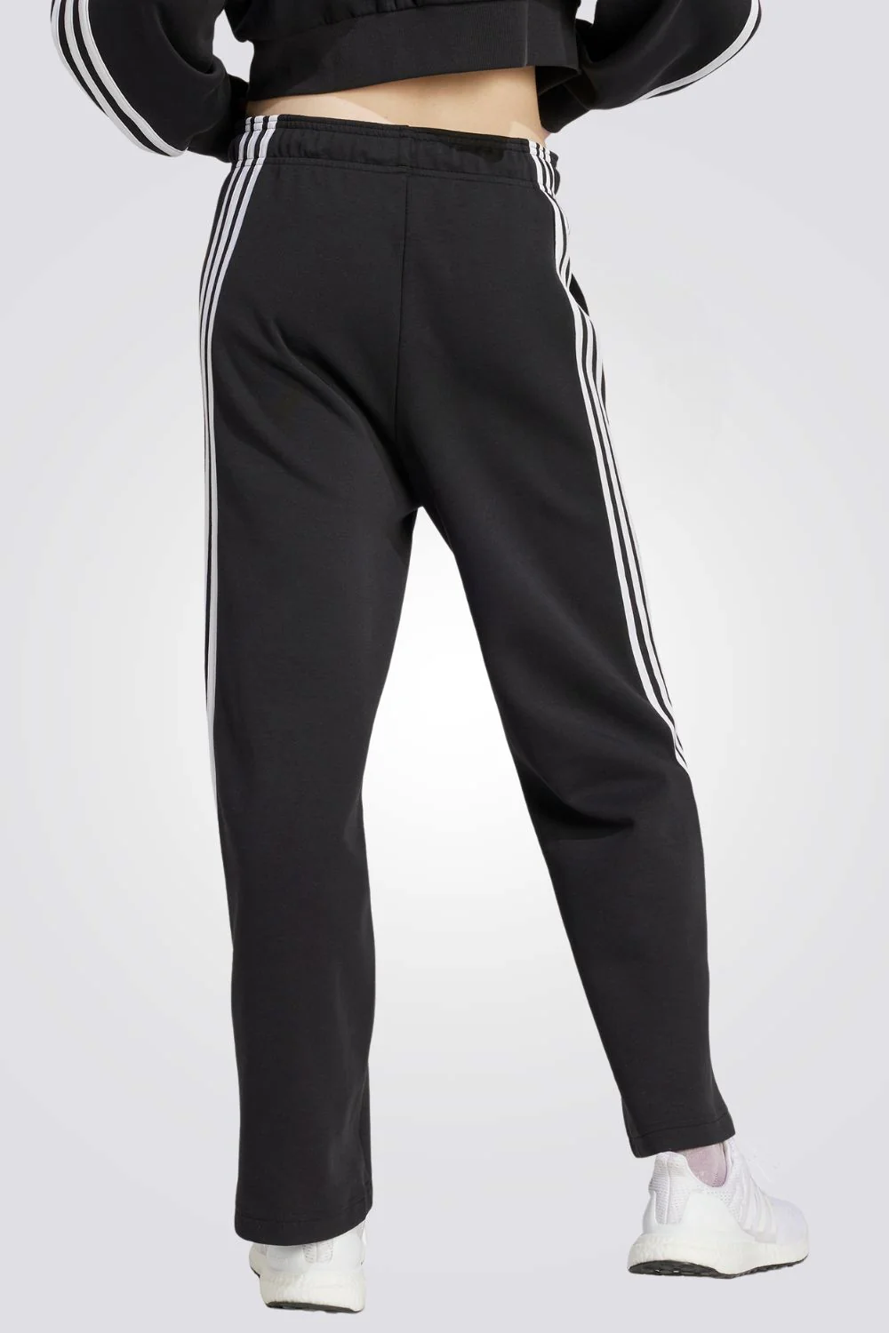 מכנסיים ארוכים לנשים FUTURE ICONS 3-STRIPES OPEN HEM בצבע שחור - Image 2