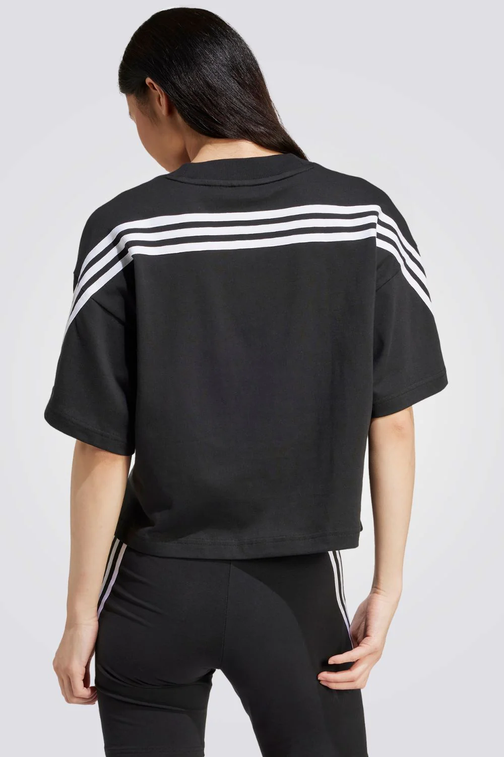 טישירט לנשים FUTURE ICONS 3-STRIPES בצבע שחור - Image 2
