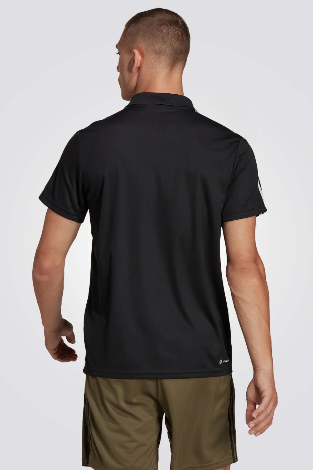 טישירט TRAIN ESSENTIALS PIQUÉ 3-STRIPES בצבע שחור ולבן - Image 2
