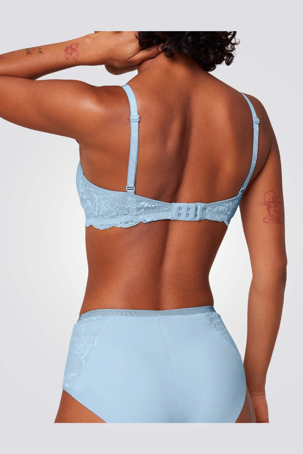 חזיית תחרה Amourette Charm T W02 בצבע תכלת - Image 2
