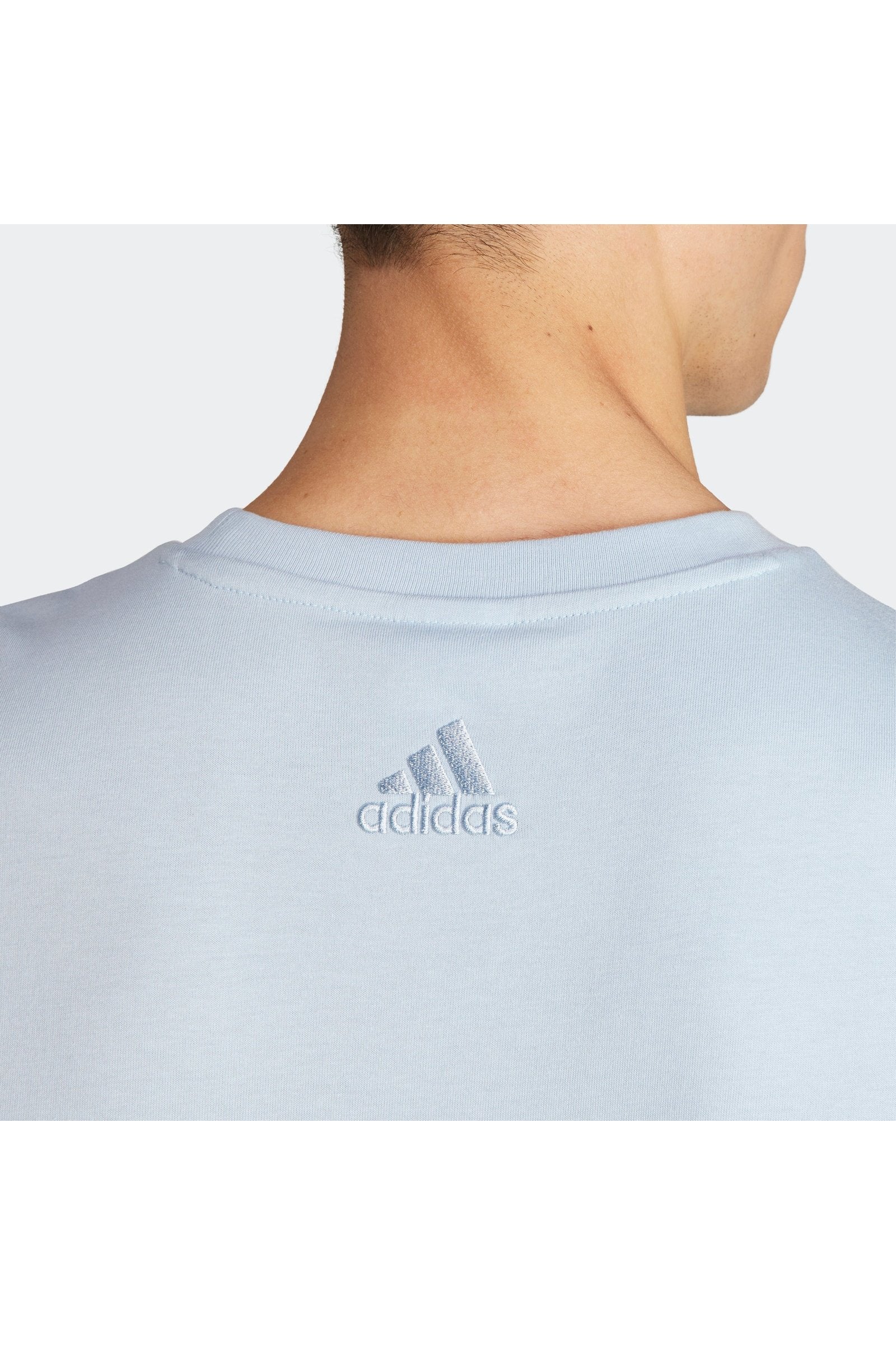 טישירט לגברים  Essentials Single Jersey Big Logo בצבע תכלת - Image 6