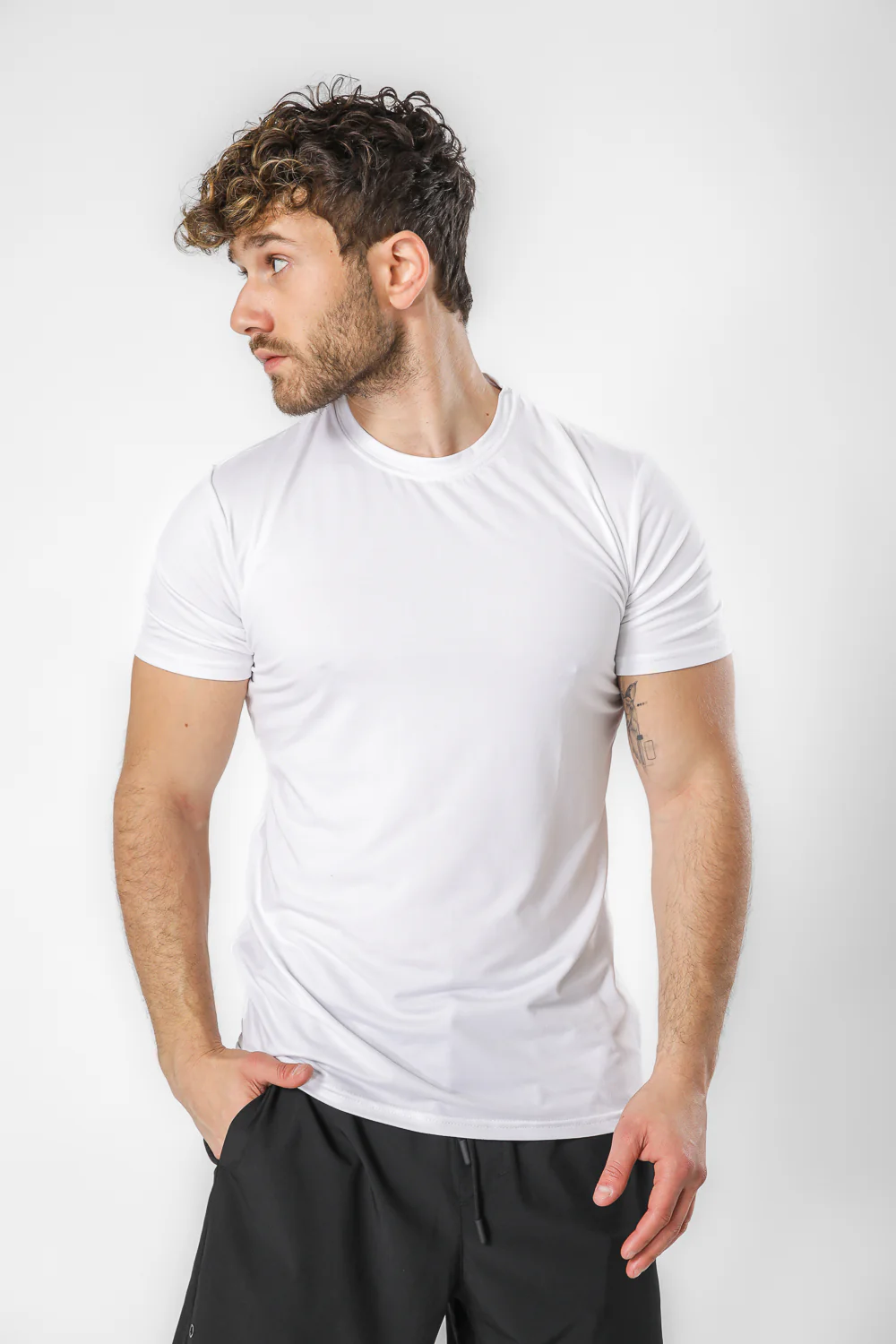 חולצת דרייפיט לגבר בצבע לבן - Image 3