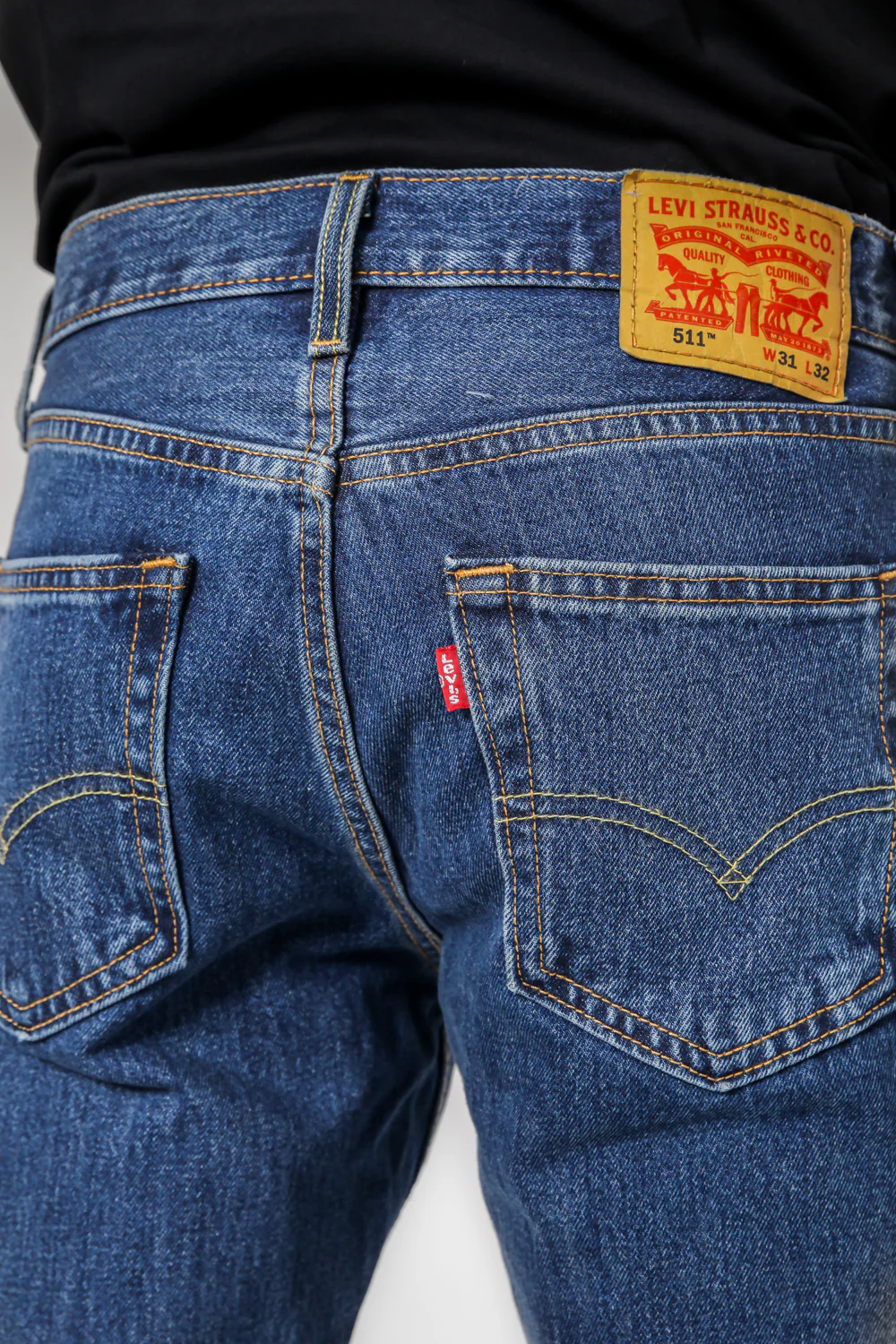 ג'ינס 511 SLIM FIT בצבע כחול כהה - Image 4