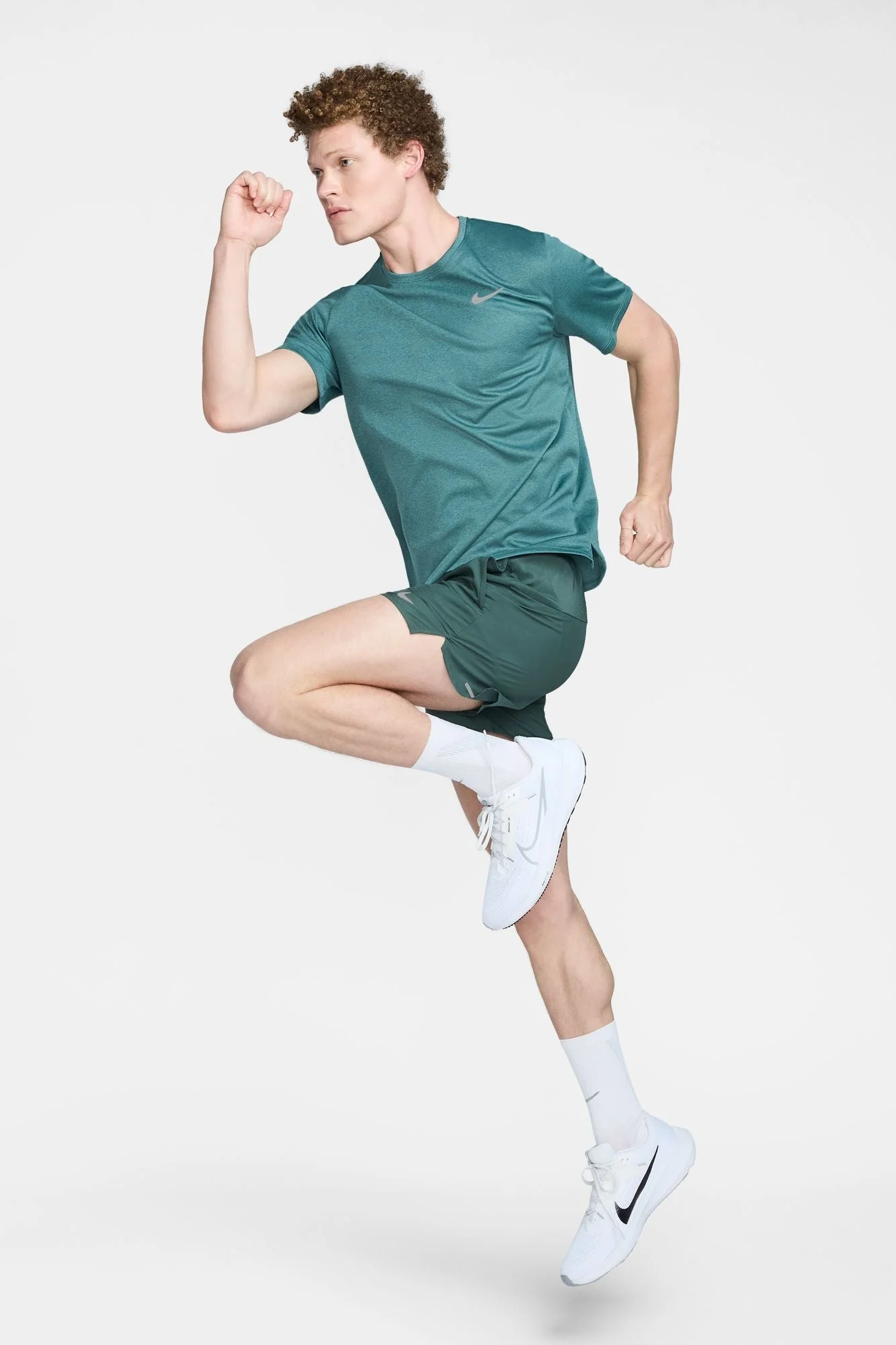 טישירט לגברים Miler בצבע ירוק - Image 5