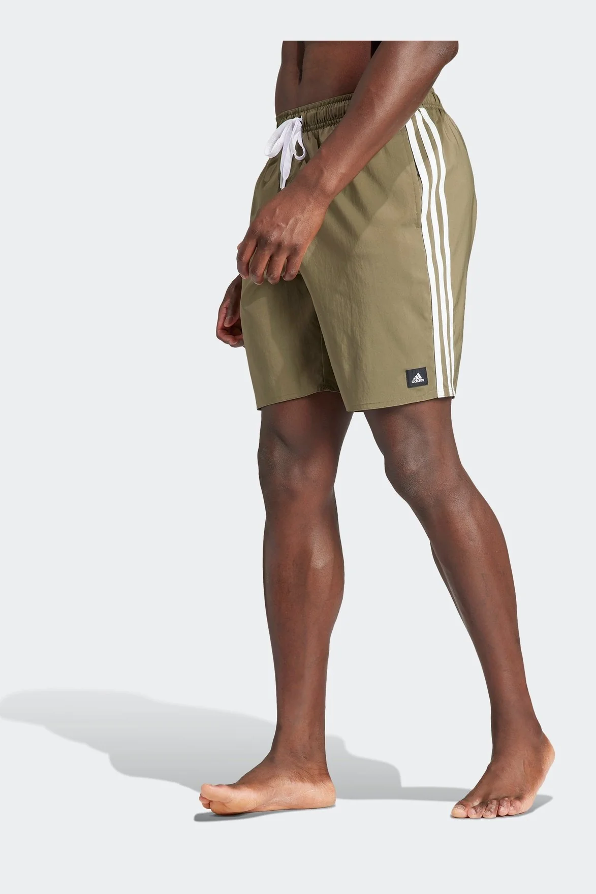 בגד ים לגברים 3-STRIPES CLX  בצבע ירוק זית ולבן - Image 3
