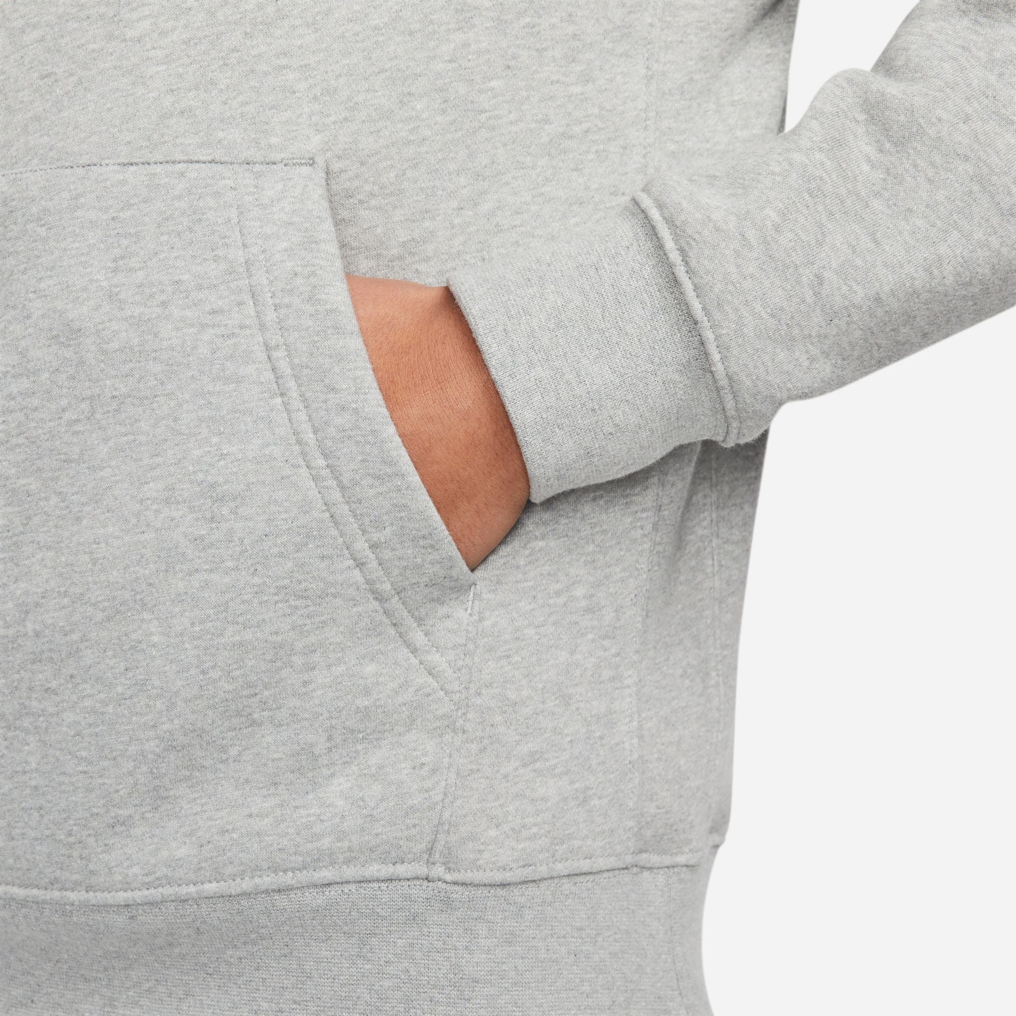 סווטשירט לגברים Sportswear Club Fleece בצבע אפור - Image 5