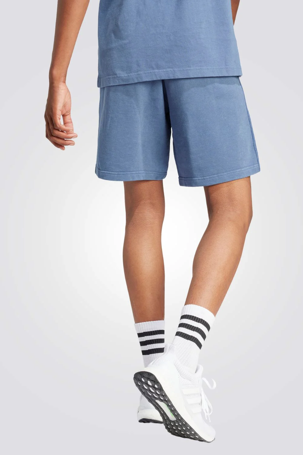 מכנסיים קצרים לגברים ALL SZN FRENCH TERRY 3-STRIPES GARMENT בצבע כחול - Image 2