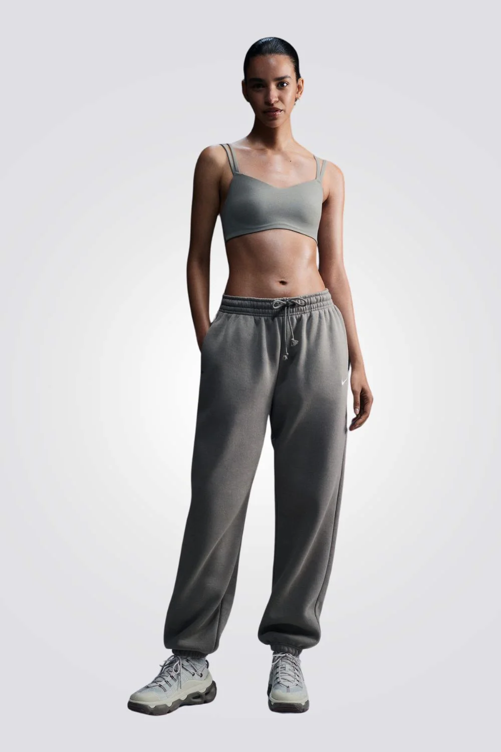 מכנסיים ארוכים לנשים Sportswear Phoenix Fleece בצבע אפור - Image 5