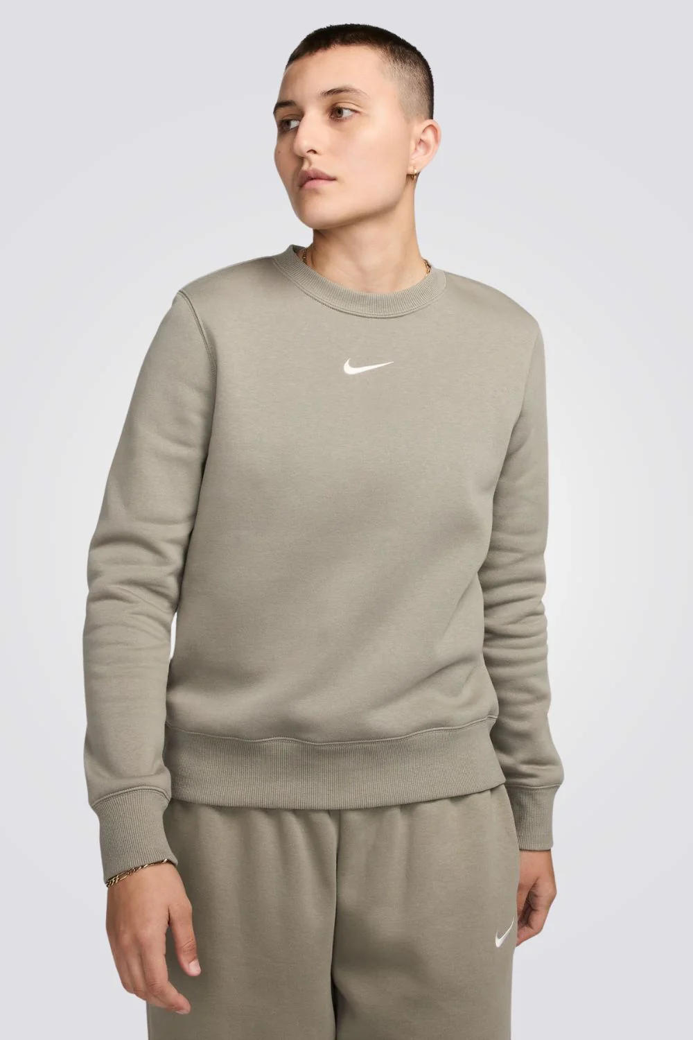 סווטשירט SPORTSWEAR PHOENIX FLEECE בצבע חאקי לנשים