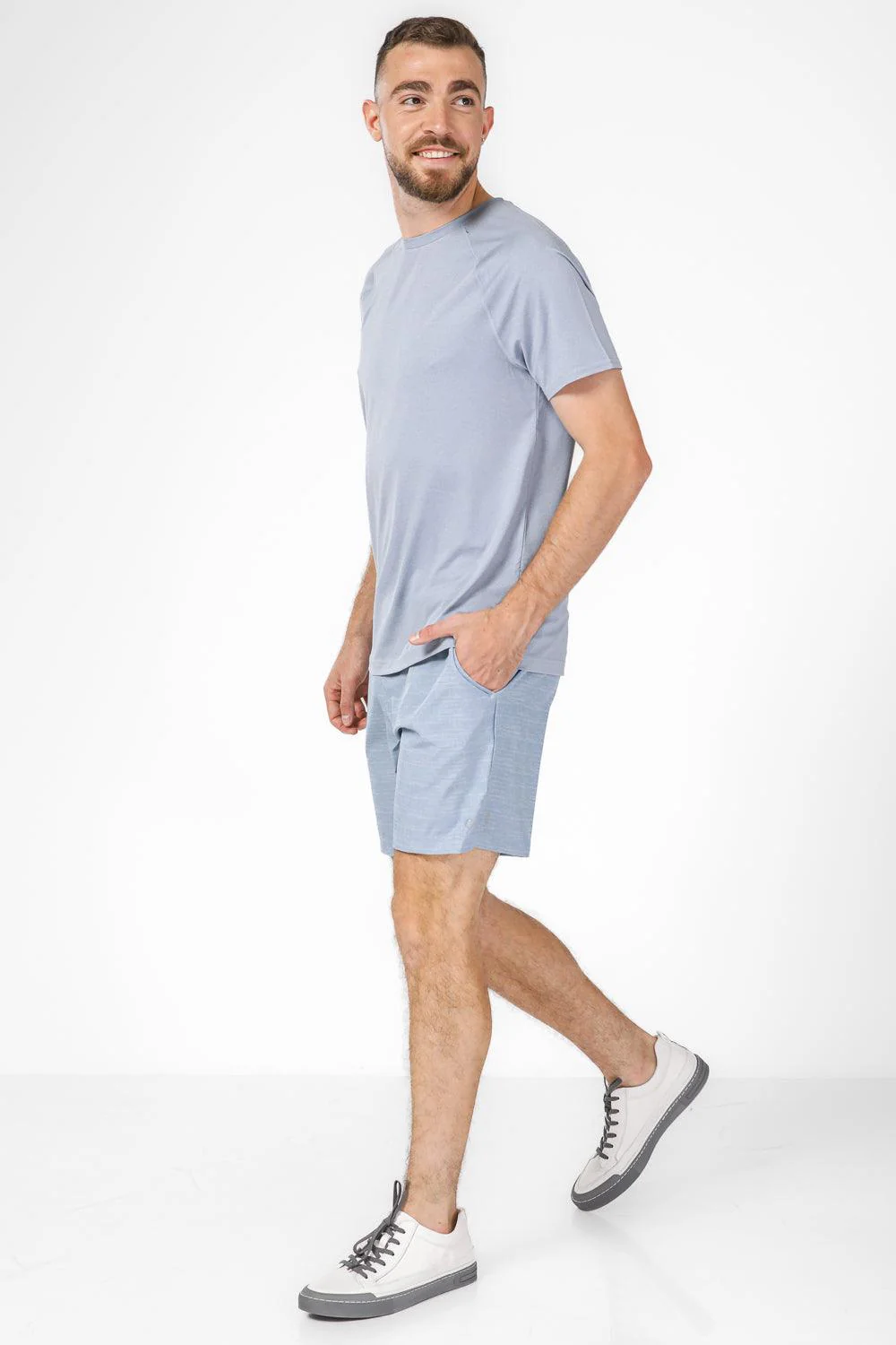 טישירט ACTIVE קצרה לגבר בצבע תכלת - Image 4