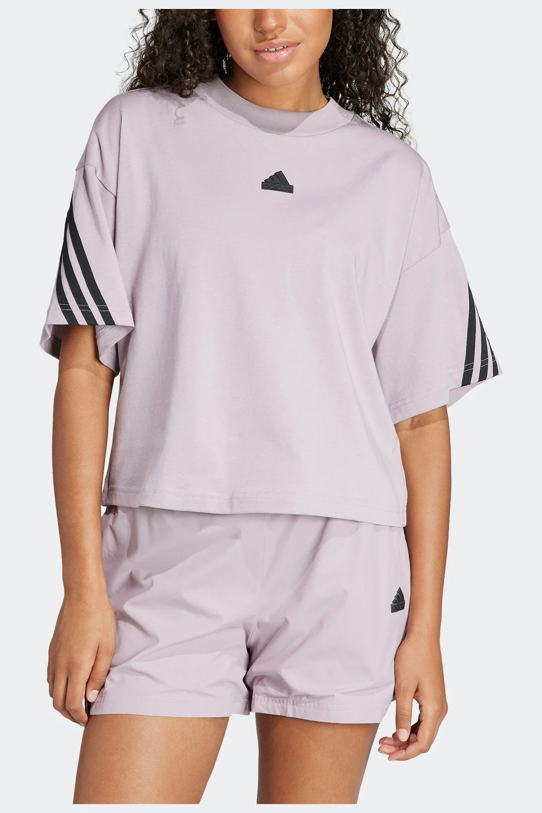 טישירט לנשים FUTURE ICONS 3-STRIPES בצבע לילך - Image 3