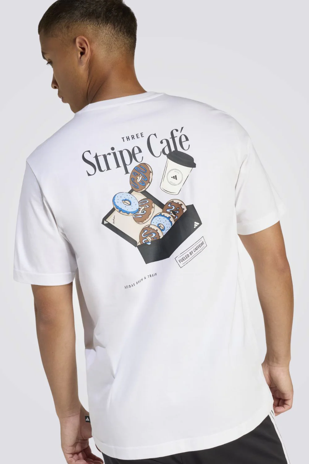 טישירט גרפיקה COFFEE CAFE DONUT BOX לגברים | אדידס - Image 4