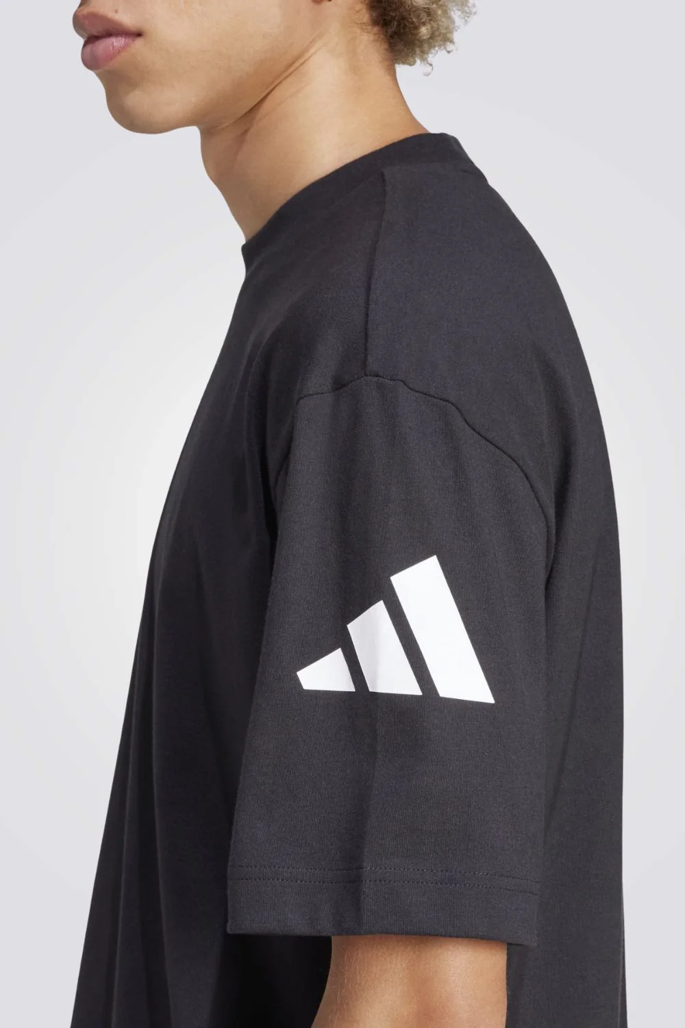 טישירט Essentials Loose Fit Three Bar Tee לגברים | אדידס - Image 2