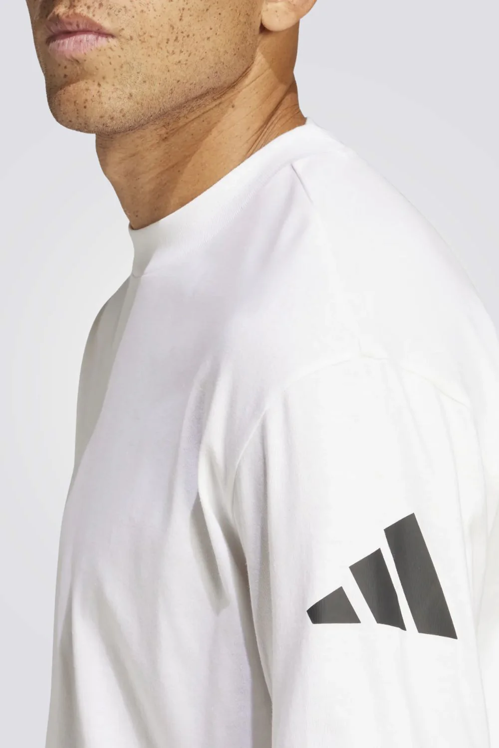 טישירט Essentials Loose Fit Three Bar Tee לגברים | אדידס - Image 2