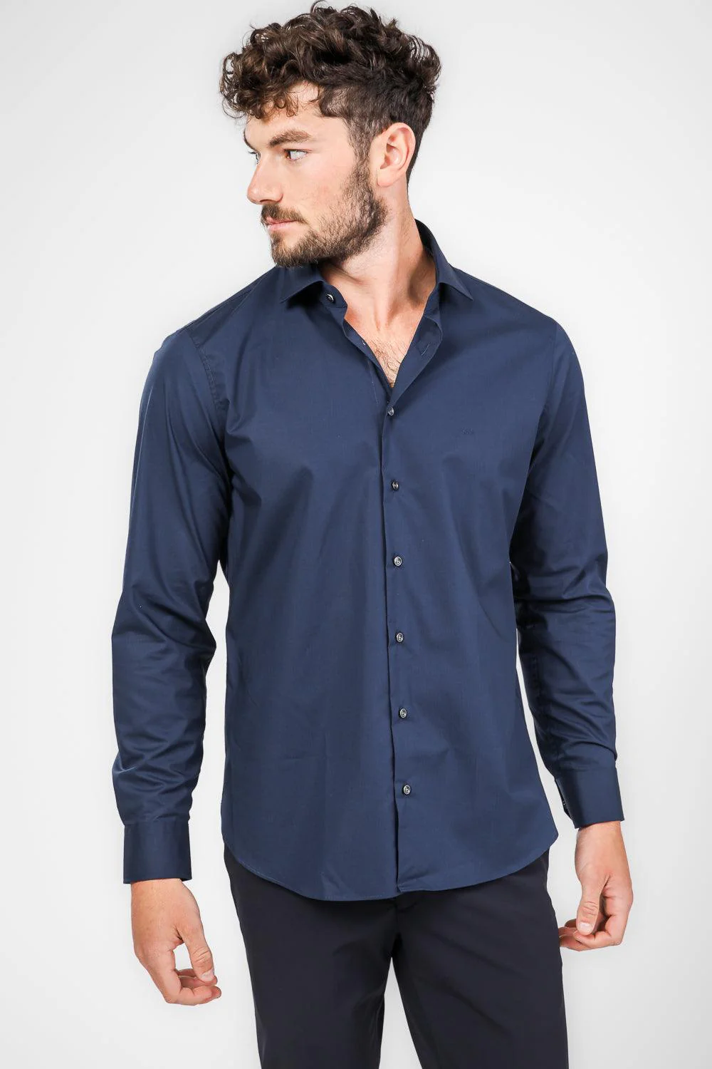 חולצה מכופתרת STRETCH MODERN בצבע נייבי - Image 3