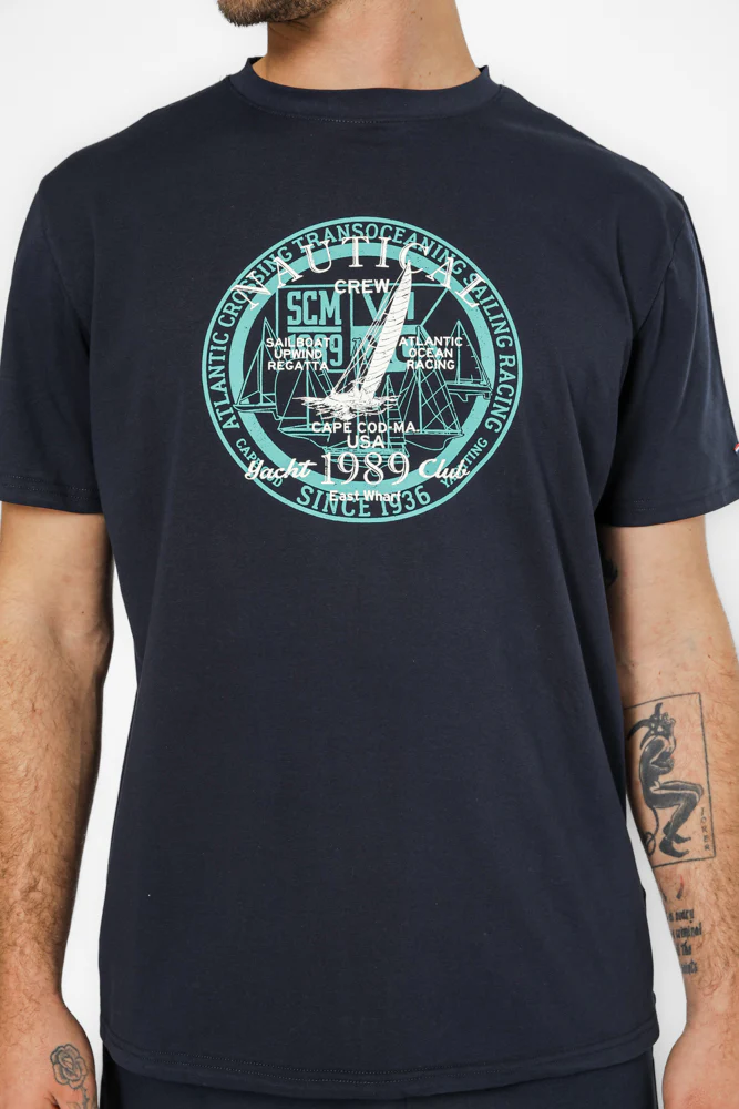 טישירט בייסיק בצבע נייבי עם הדפס - Image 5