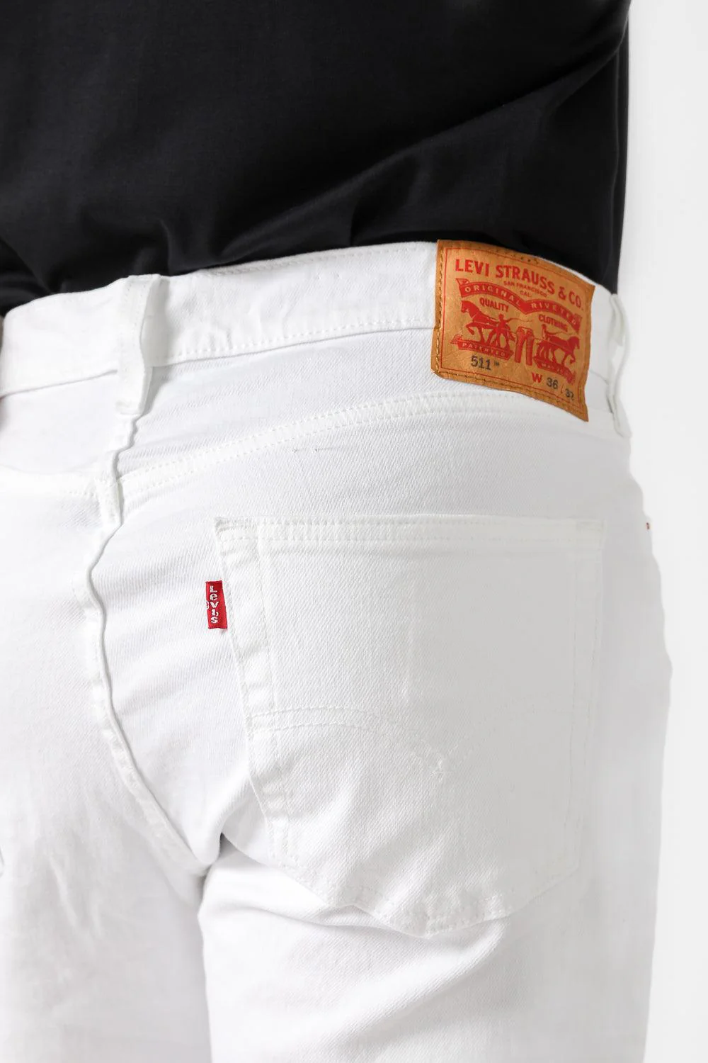 ג'ינס NEUTRAL 511 SLIM בצבע לבן - Image 3
