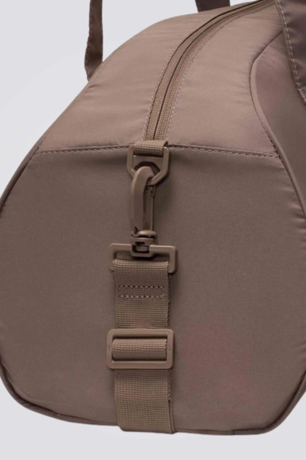 תיק אימון Nike Gym Club 24L לנשים - Image 6