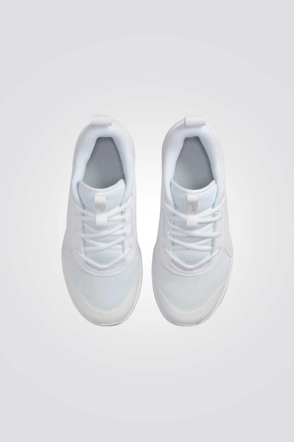 נעלי ספורט Nike Omni Multi-Court לנוער - Image 2
