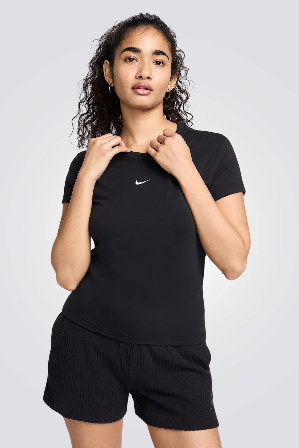 טישירט Nike Sportswear Chill Knit לנשים - Image 2