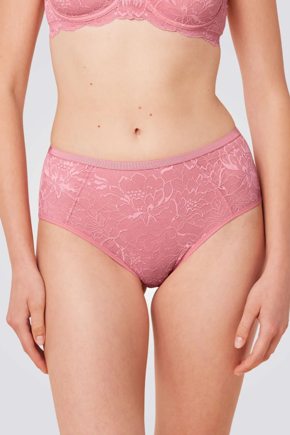 תחתוני תחרה מקסי  Amourette Charm T Maxi02 בצבע ורוד