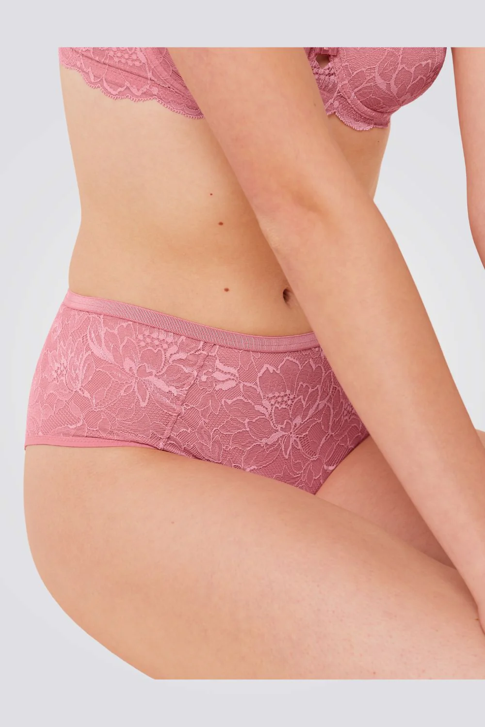תחתוני תחרה מקסי  Amourette Charm T Maxi02 בצבע ורוד - Image 3