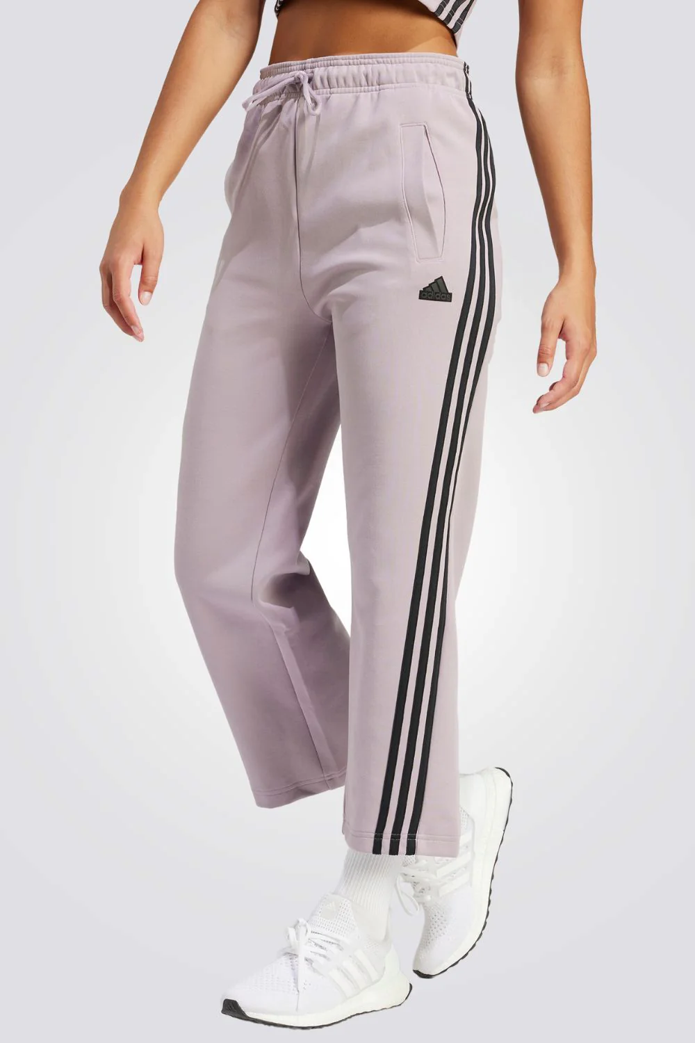 מכנסיים ארוכים לנשים FUTURE ICONS 3-STRIPES OPEN HEM בצבע ורוד - Image 2
