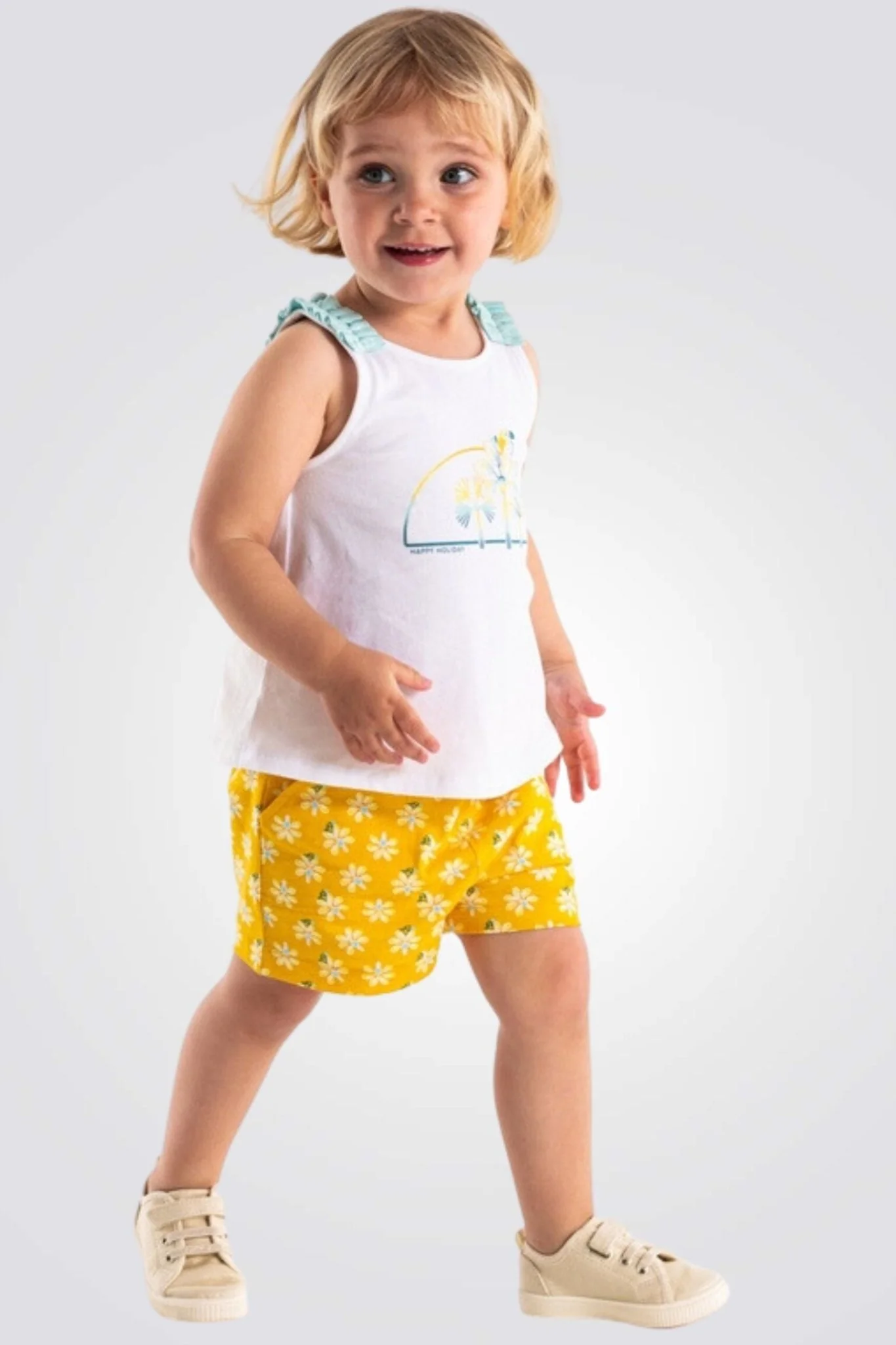 מכנסיים קצרים עם הדפס בצבע צהוב