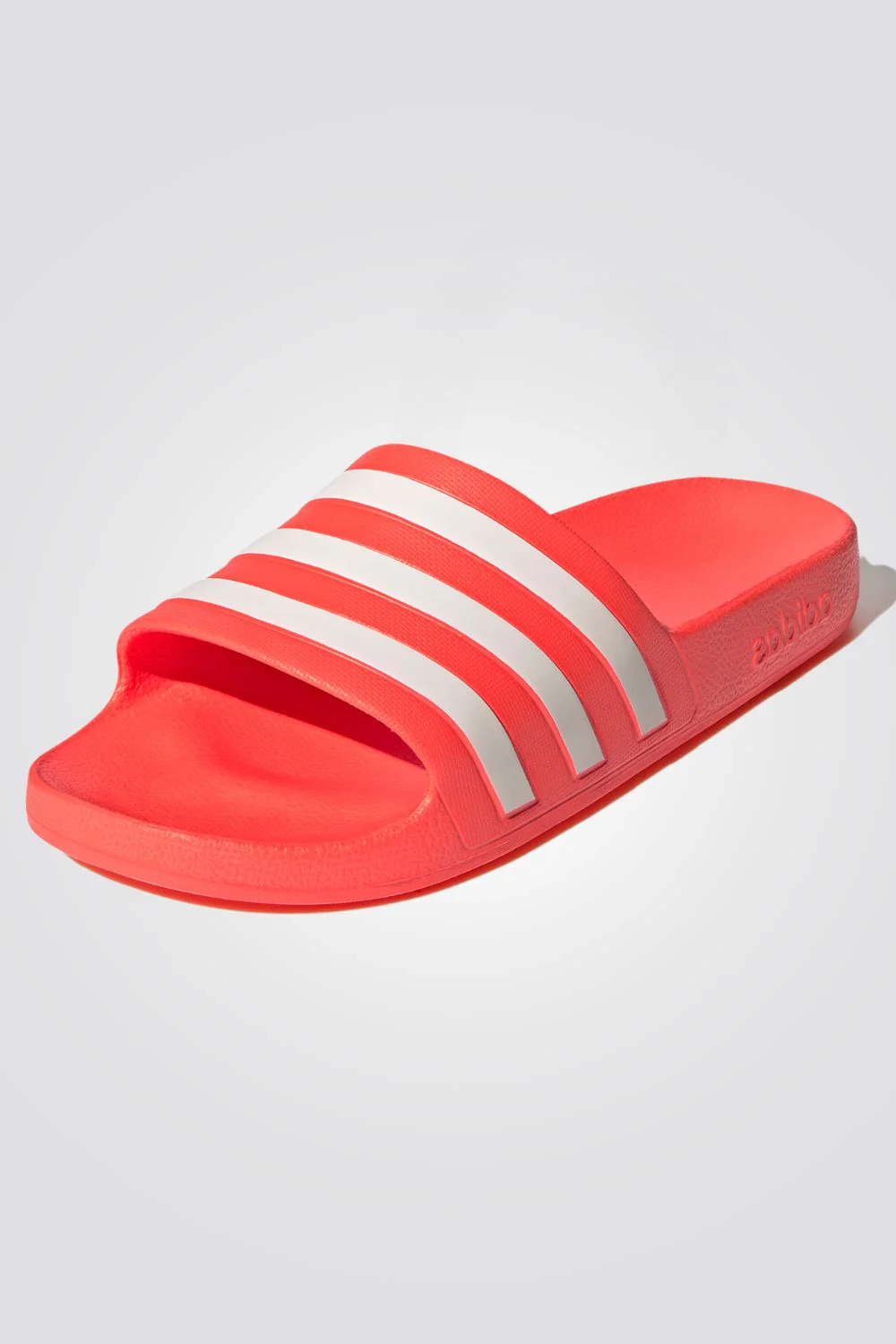 כפכפים לנשים ADILETTE AQUA בצבע אדום ולבן - Image 3