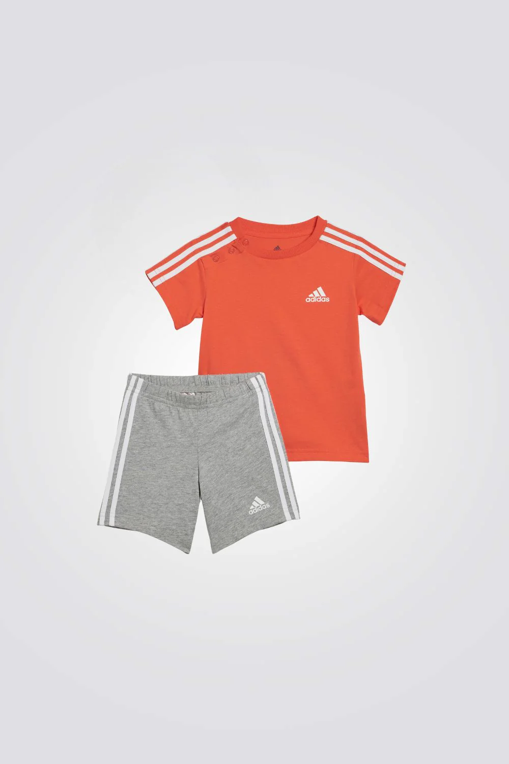 חליפה לילדים ESSENTIALS SPORT SET בצבע אדום ולבן