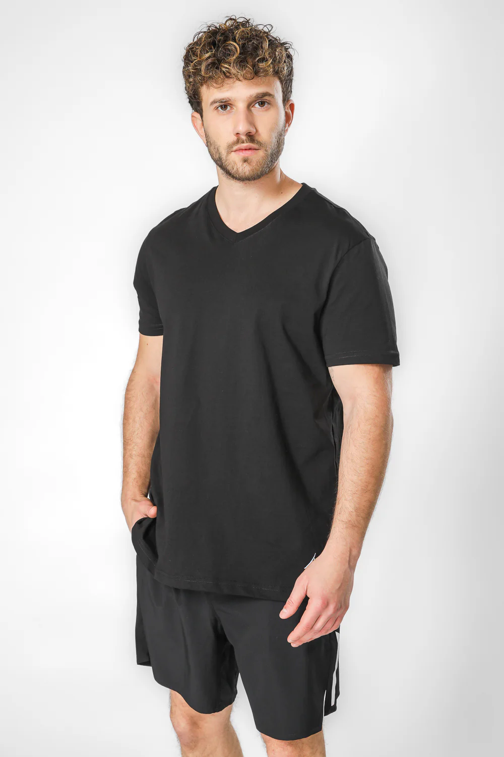 זוג חולצות  V NECK לגבר